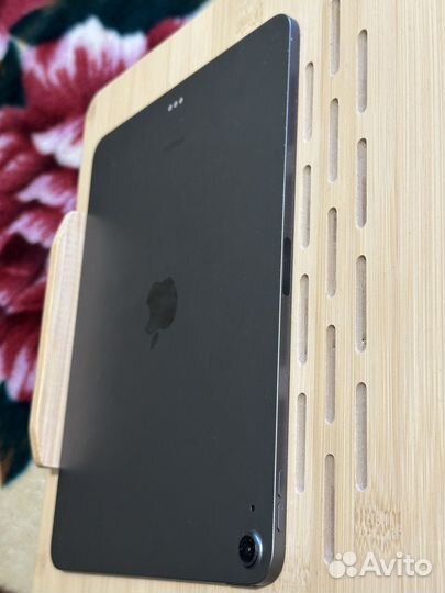 Apple iPad air 2022 m1 64 гб Wi-Fi