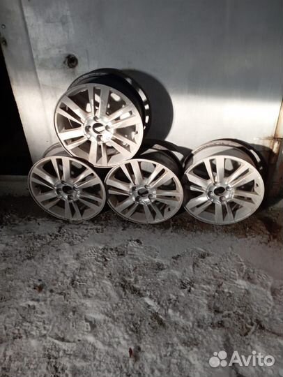 Литые диски р16 4 100 бу веста с резиной