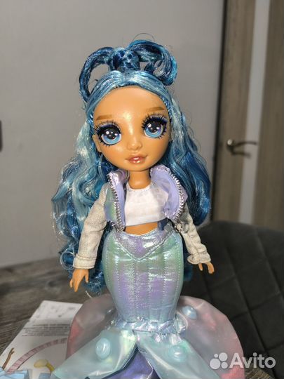 Rainbow high winter wonderland