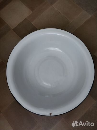 Таз эмалированный