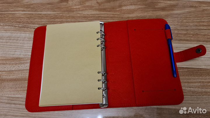 Ежедневник на кольцах со сменными блоками А5