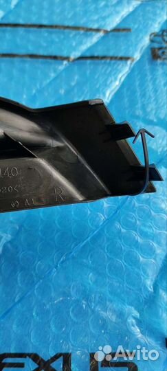 Заглушка крюка Lexus Rx 4 правая NEW 2015-2019