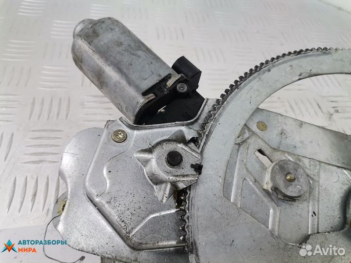 Стеклоподъемник передний левый Renault Megane 1999