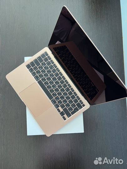 Macbook air 13 Intel Core i3