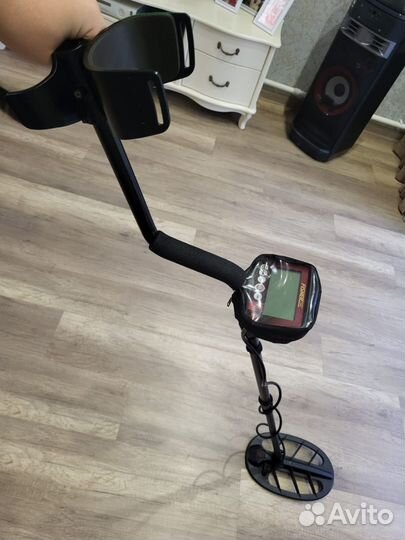 Металлоискатель Fisher 44