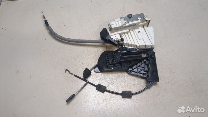 Замок двери Mercedes ML W164, 2006