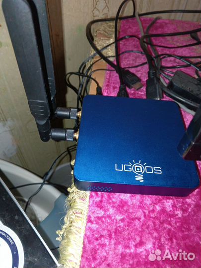 Андроид тв приставка Ugoos ut 8 pro 8/64 работает