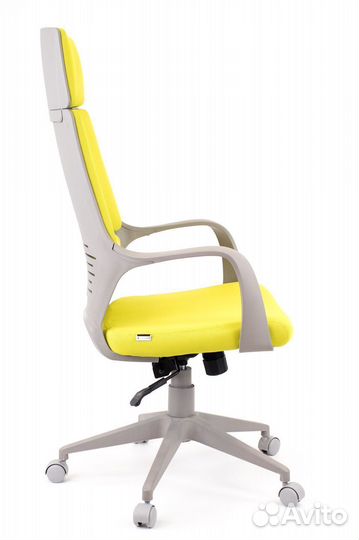 Кресло компьютерное для руководителя Trio Grey