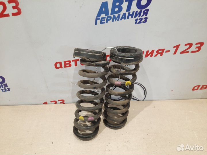 Пружина подвески задняя Mercedes E250 C207 271.860