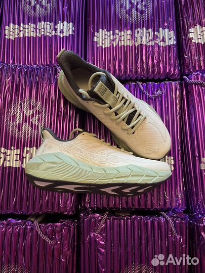 Беговые кроссовки Bmai