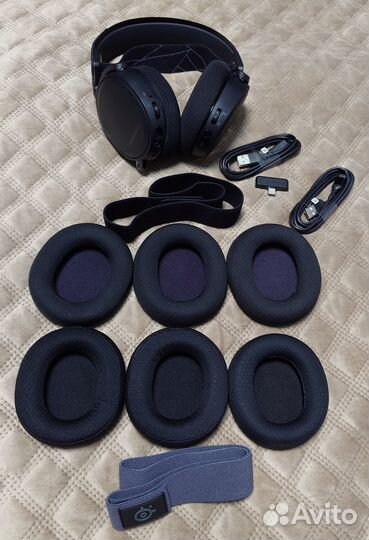 Беспроводные игровые наушники SteelSeries Arctis 7