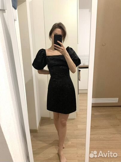 Маленькое черное платье 44