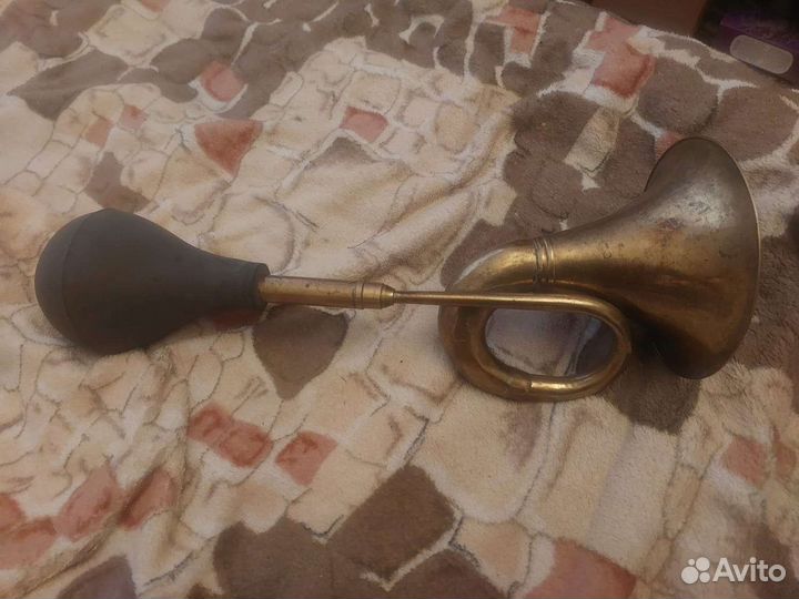 Клаксон автомобильный