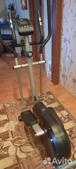 Фитнес и тренажеры