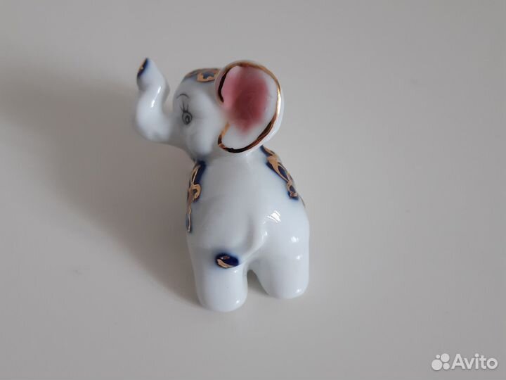 Фигурка слонёнок Керамика Гжель