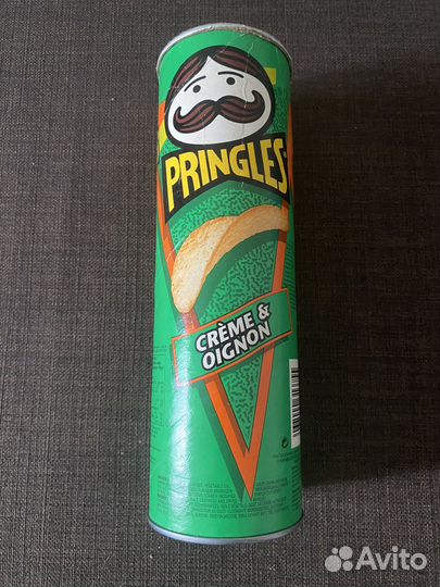Банка Pringles