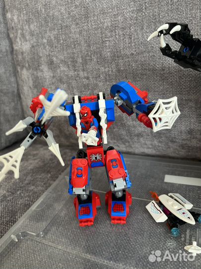 Lego Marvel 76115 Человек-паук против Венома