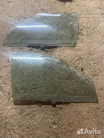 Стекло переднее VW Passat B3