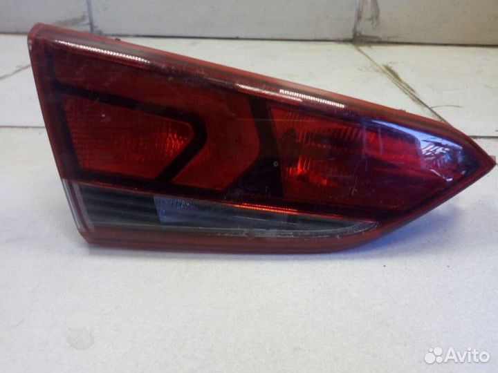 Фонарь внутренний левый Hyundai Solaris