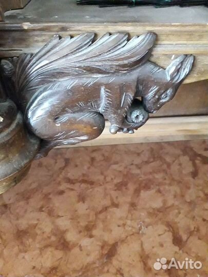 Старинный антикварный буфет