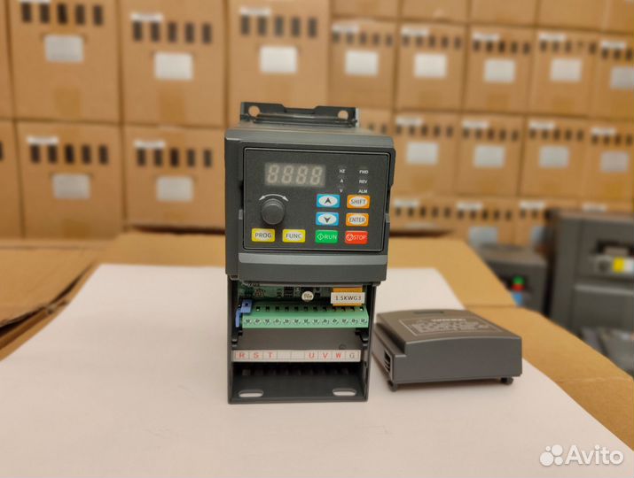 Преобразователь частоты 220 и 380 Вольт