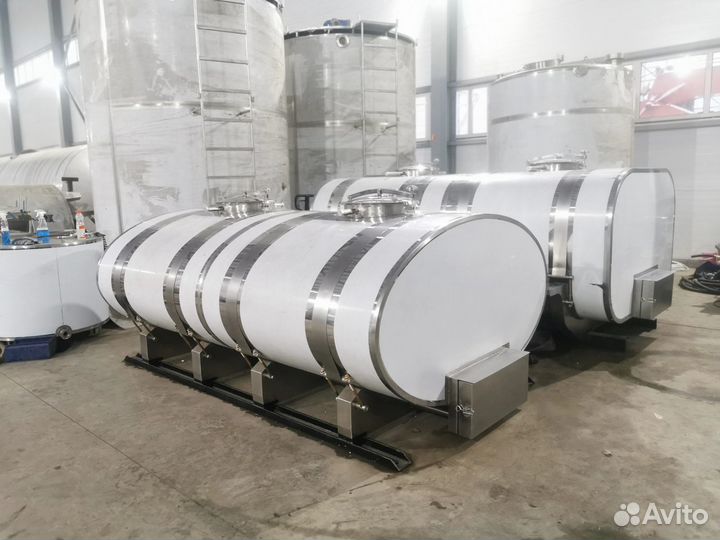 Автоцистерна 300л,молоковоз,термос для молока