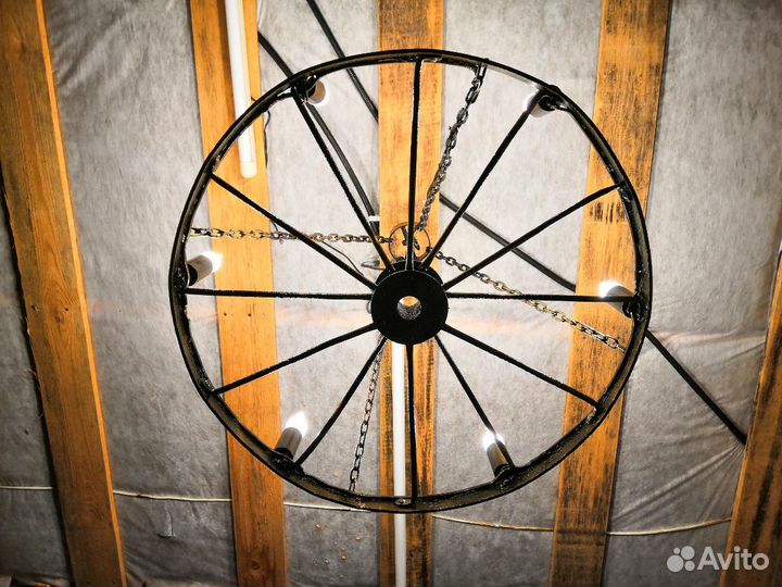 Люстра колесо