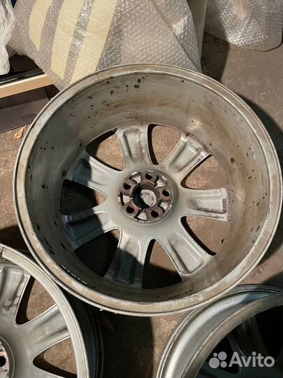 Оригинальные диски Land Rover Range rover LR038150