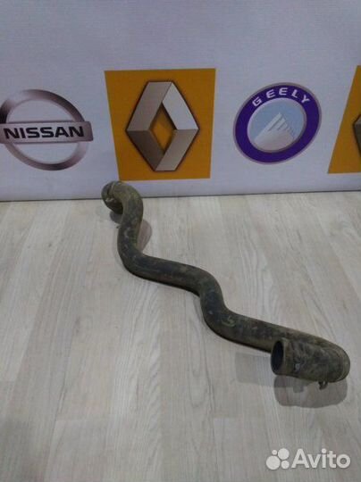 Патрубок радиатора охлаждения двс