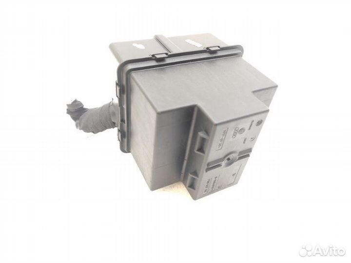 Блок предохранителей Volkswagen Passat B7 1.4 TSI