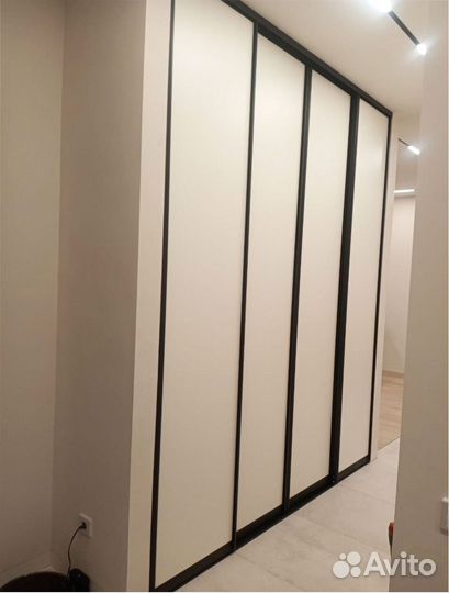 Шкаф на заказ для студии