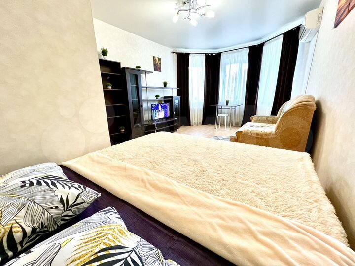 1-к. квартира, 43 м², 2/10 эт.