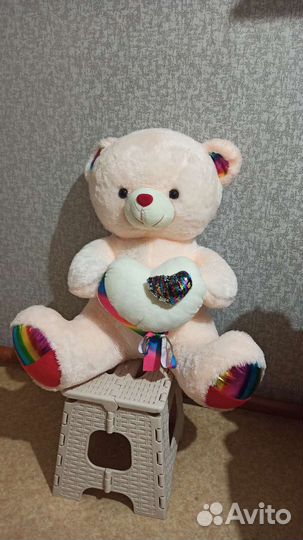 Плюшевый медведь