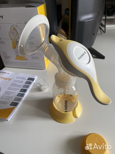 Молокоотсос medela ручной