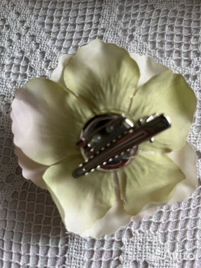 Заколка-брошь цвета Чайная Роза