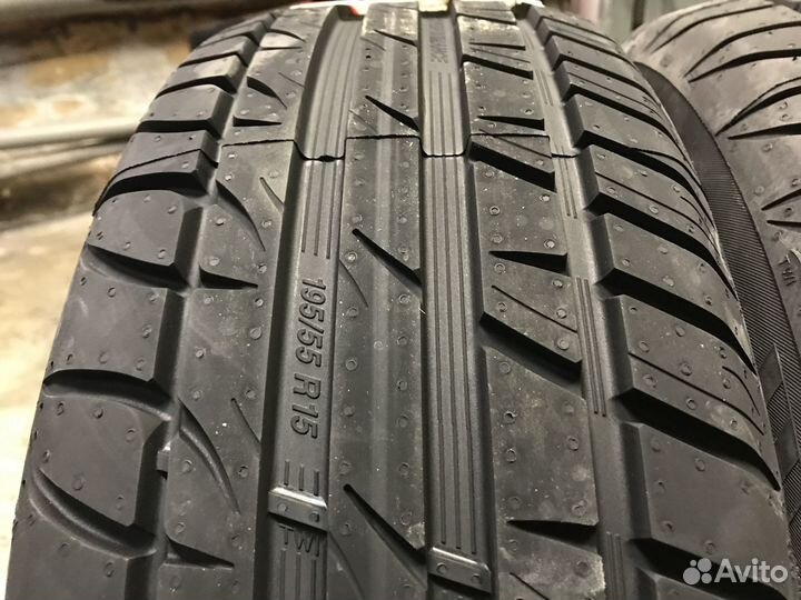 Tigar UHP Ultra High Performance 255/45 R18 103Y