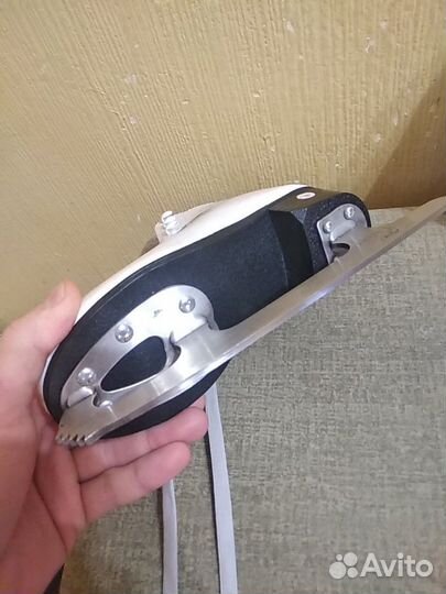 Коньки новые