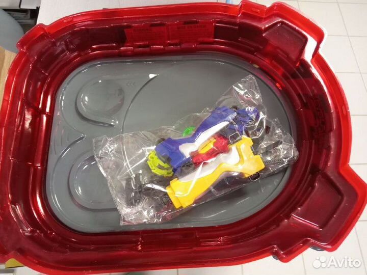 Бейблейд набор Волчки с пускателями + арена Новый