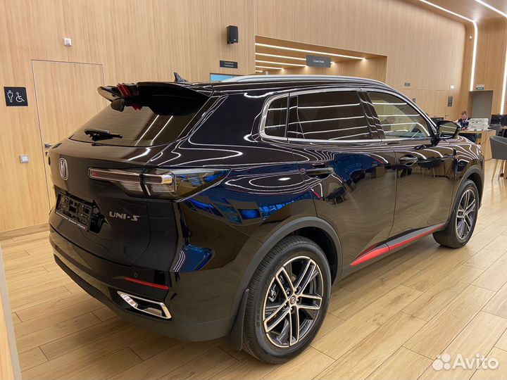 Changan UNI-S 1.5 AMT, 2024