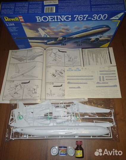 Сборная модель Revell Boeing 767-3000,1:144, новая