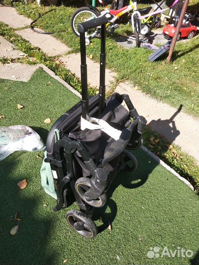 Коляска прогулочная