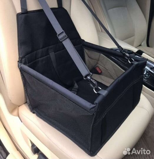 Автокресло для перевозки собак