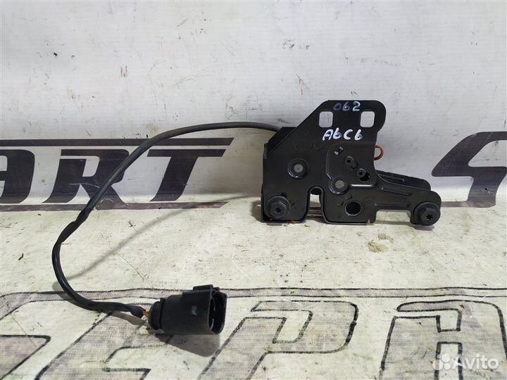 Замок капота Audi A6 C6 2.8 CCE 2010