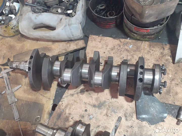 Коленвал Ford focus1 usa 2.0 split port