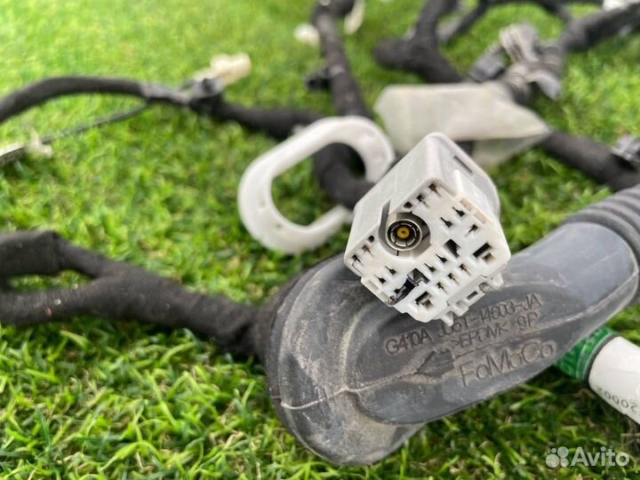 Проводка крышки багажника Ford Explorer 6 2020