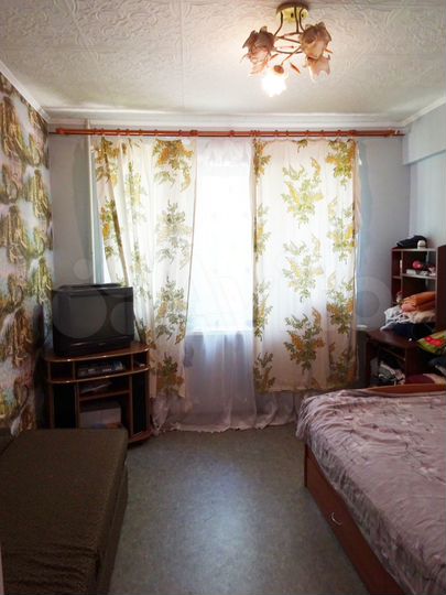 Комната 17 м² в 5-к., 4/5 эт.