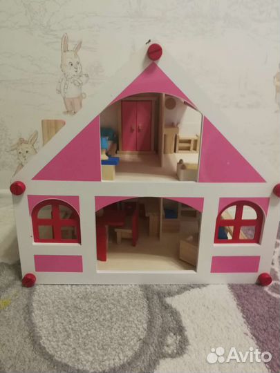 Домик кукольный деревянный