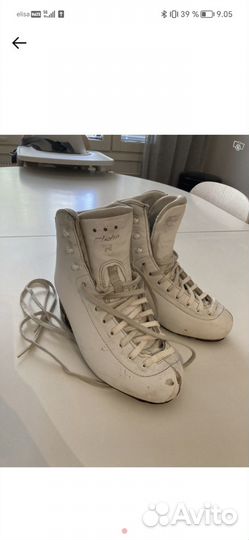 Ботинки для фигурного катания Risport Electra 235