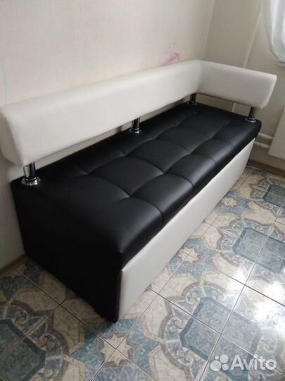 Диван кухонный