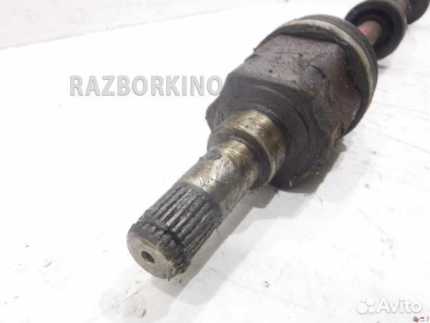 Привод передний правый 04668920AA